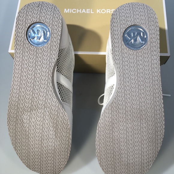 ***SALE***NWT Michael Michael Kors White Leather Sneaker - Picture 5 of 6